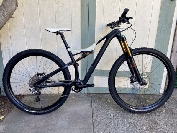 2017 Specialized Stumpjumper FSR Carbon 29