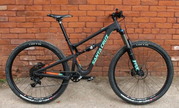 2018 Santa Cruz Hightower Carbon R - Medium - 29er - XT