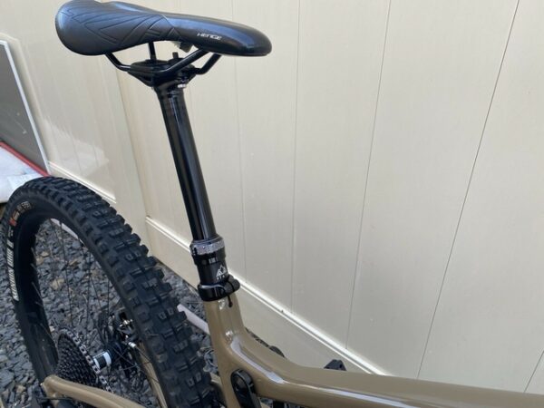 2019 Santa Cruz Hightower LT CC, Size M, Invisiframe, Fox
