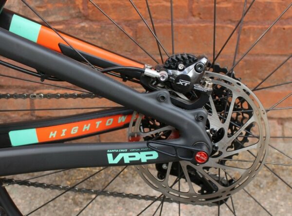 2018 Santa Cruz Hightower Carbon R - Medium - 29er - XT