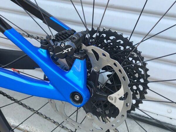 Intense Cycles 2019 Carbine 29 Pro carbon fiber mountain bike, medium