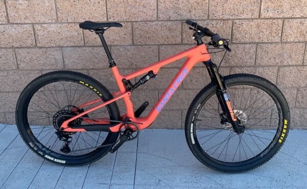 2022 Santa Cruz Blur 4 C 29 R KIT TR Salmon Carbon