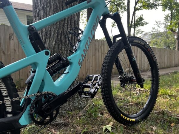 2019 Santa Cruz Bronson C Large Mountain Bike - Image 2
