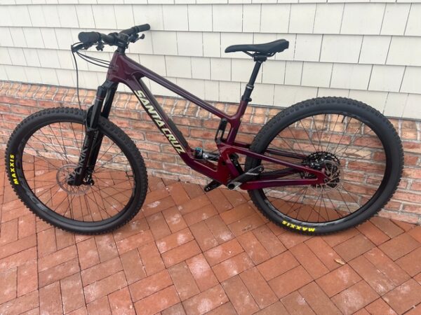 2023 Santa Cruz Hightower 3 C Carbon Frame R-Build Large Purple - Image 2