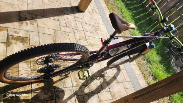 2023 Santa Cruz Hightower 3 C Carbon Frame R-Build Large Purple - Image 2