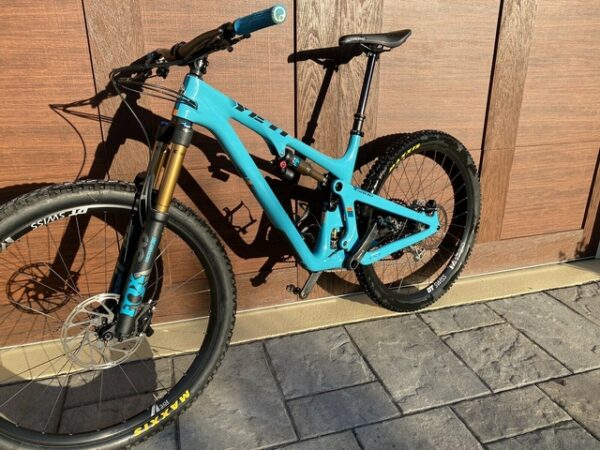 2018 Yeti SB130 Lunch Ride Turq Carbon Mountain Bike Large 29 - Image 4