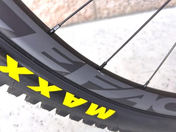 2024 Santa Cruz Tallboy 5 C 29 S Kit Full Suspension Downcountry Carbon Mountain Bike - Image 5