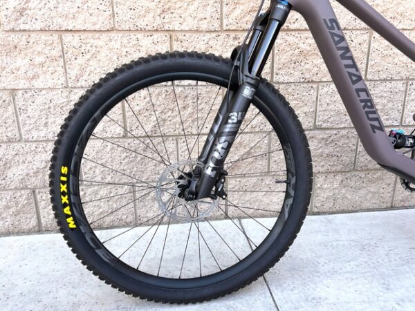2024 Santa Cruz Tallboy 5 C 29 S Kit Full Suspension Downcountry Carbon Mountain Bike - Image 9