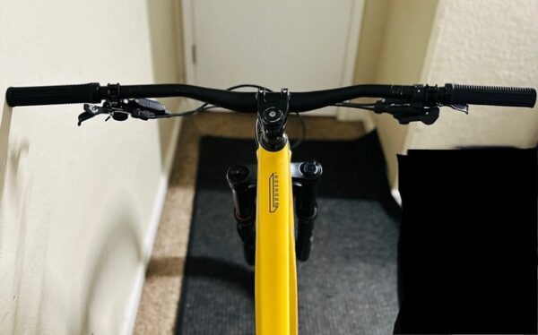 2022 Santa Cruz Bronson C full suspension mountain bike - Image 11