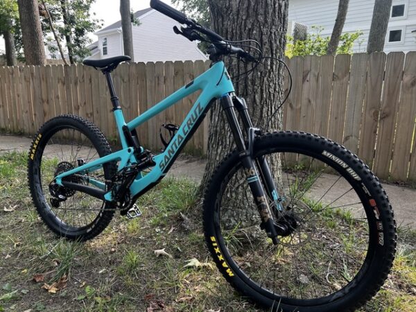 2019 Santa Cruz Bronson C Large Mountain Bike - Image 15