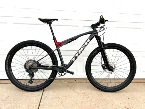 2021 Trek Supercaliber - Image 15